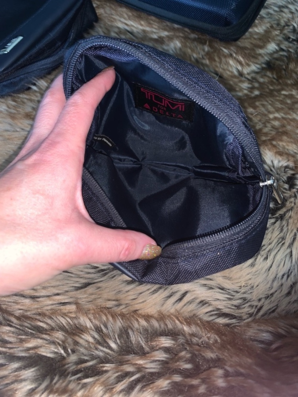 Tumi Black Men's Toiletry Pouch with Silver Nameplate - Picture 3 of 7